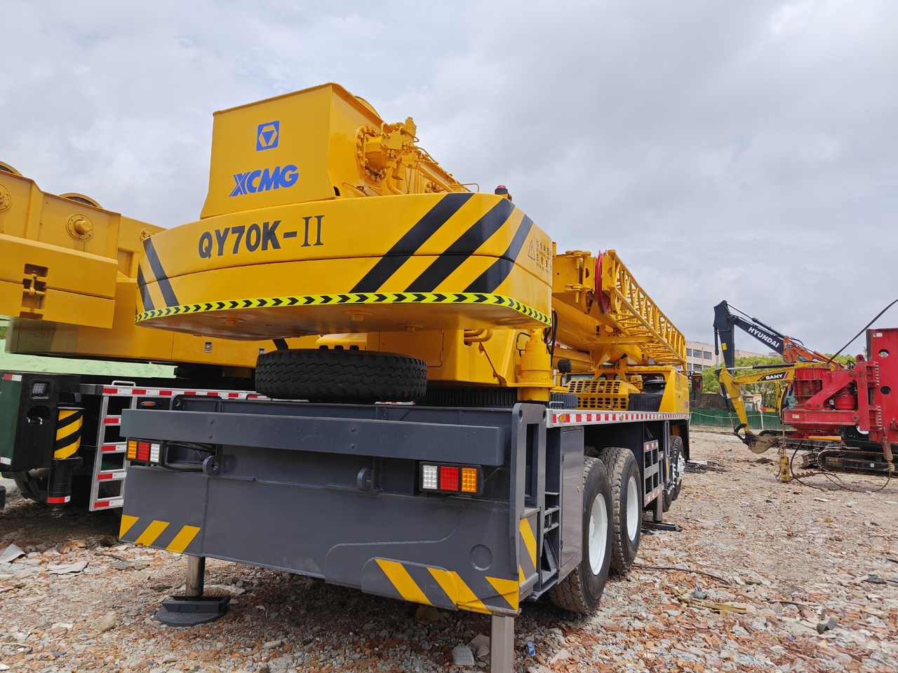 XCMG QY70K QY70KC XTC70 Truck Crane - Avtodvigalo: slika 4 XCMG QY70K QY70KC XTC70 Truck Crane - Avtodvigalo: slika 4