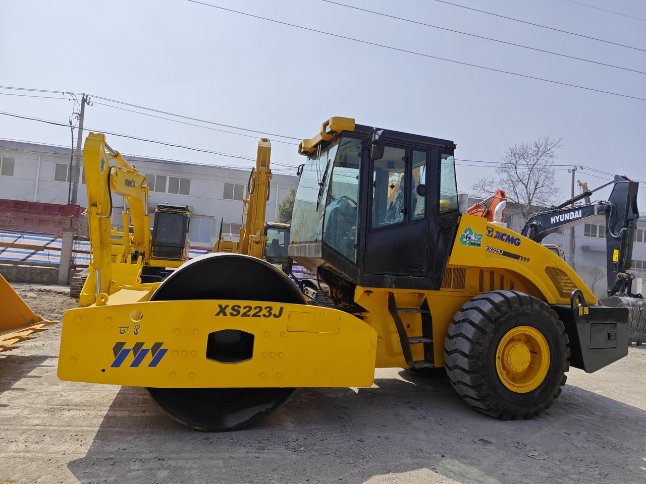 XCMG XS223J used xcmg road roller - Kompaktor: slika 5 XCMG XS223J used xcmg road roller - Kompaktor: slika 5