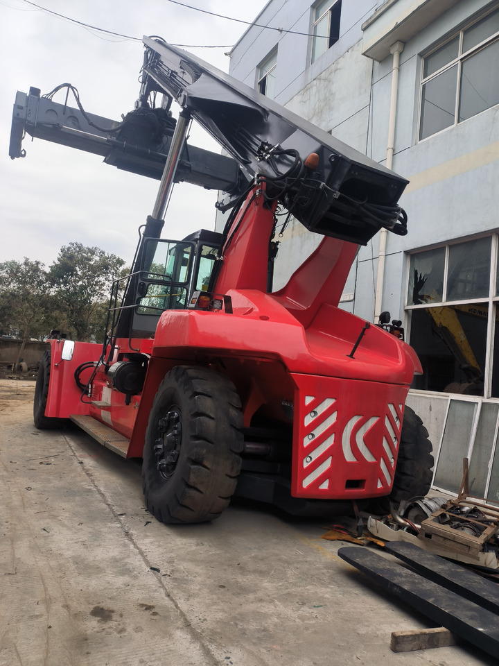 Kalmar DRF450 Used Reach stacker/Container forklift - Dosežni viličar: slika 2 Kalmar DRF450 Used Reach stacker/Container forklift - Dosežni viličar: slika 2