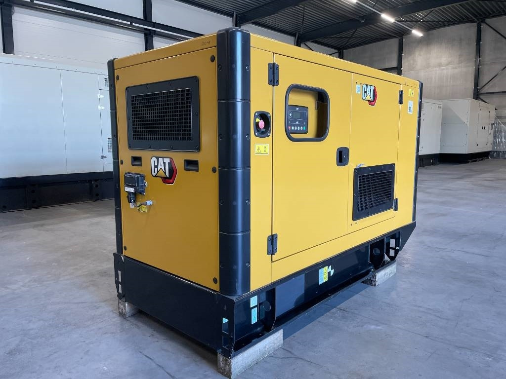 CAT DE65E0 - 65 kVA Generator - DPX-18010 - Generator: slika 2 CAT DE65E0 - 65 kVA Generator - DPX-18010 - Generator: slika 2