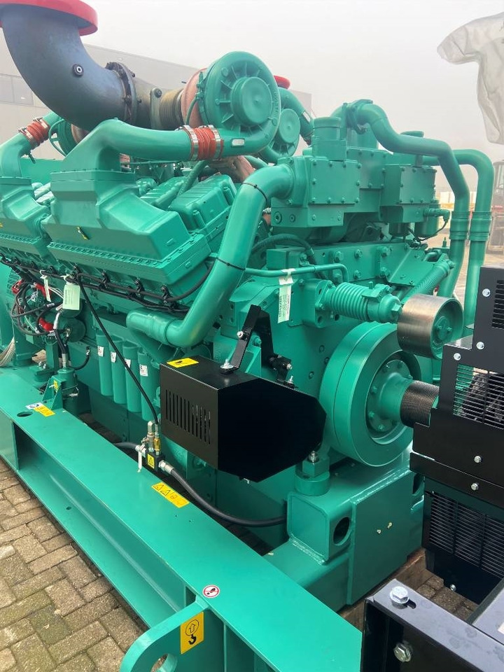 Cummins C2250D5 - 2.250 kVA Genset - QSK60 - DPX-18536-A - Generator: slika 4 Cummins C2250D5 - 2.250 kVA Genset - QSK60 - DPX-18536-A - Generator: slika 4