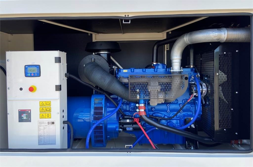 FG Wilson P220-3 - 220 kVA Genset - DPX-16012 - Generator: slika 5 FG Wilson P220-3 - 220 kVA Genset - DPX-16012 - Generator: slika 5