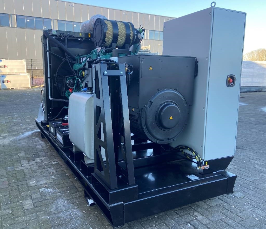 Volvo TWD1683GE - 740 kVA Stage V - DPX-19040-O - Generator: slika 2 Volvo TWD1683GE - 740 kVA Stage V - DPX-19040-O - Generator: slika 2