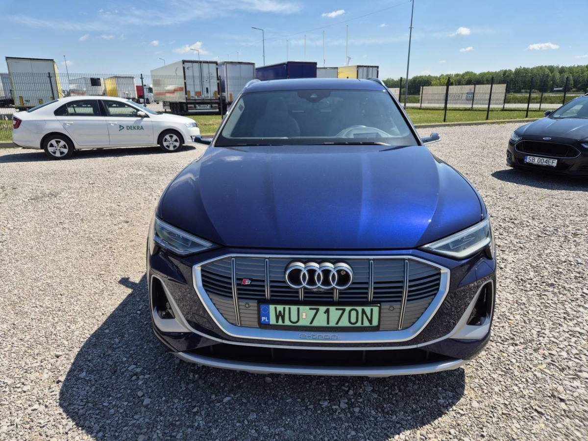 AUDI E-TRON S SPORTBACK SUV - SUV: slika 2 AUDI E-TRON S SPORTBACK SUV - SUV: slika 2