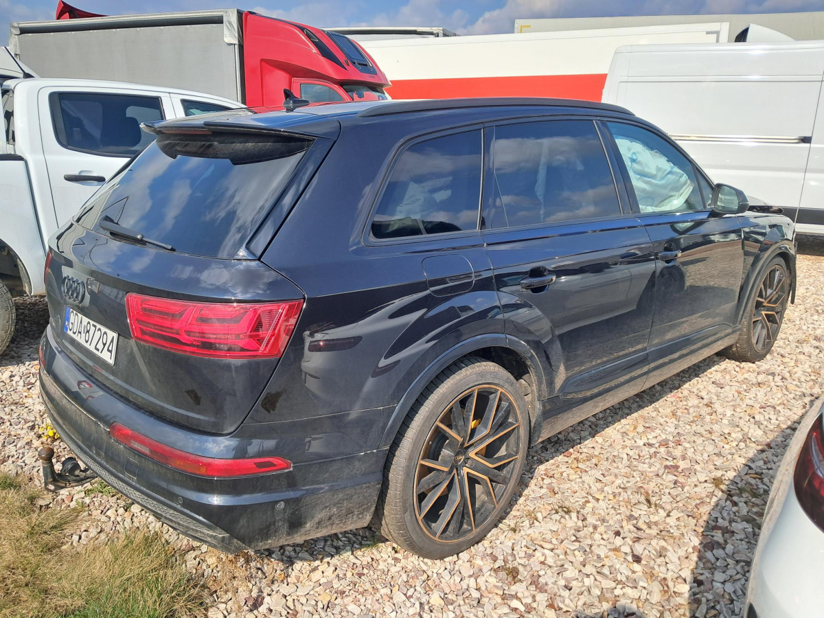 AUDI SQ7 SUV - SUV: slika 4 AUDI SQ7 SUV - SUV: slika 4