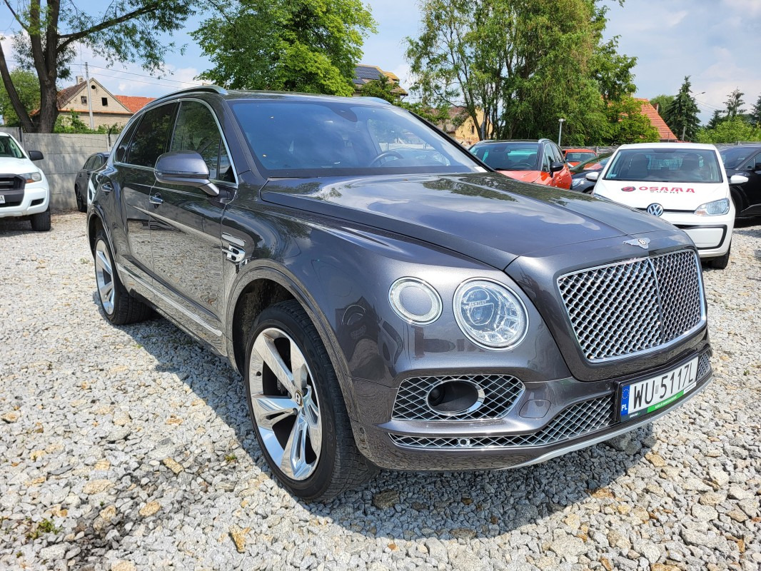 BENTLEY BENTAYGA V8 SUV - SUV: slika 1 BENTLEY BENTAYGA V8 SUV - SUV: slika 1