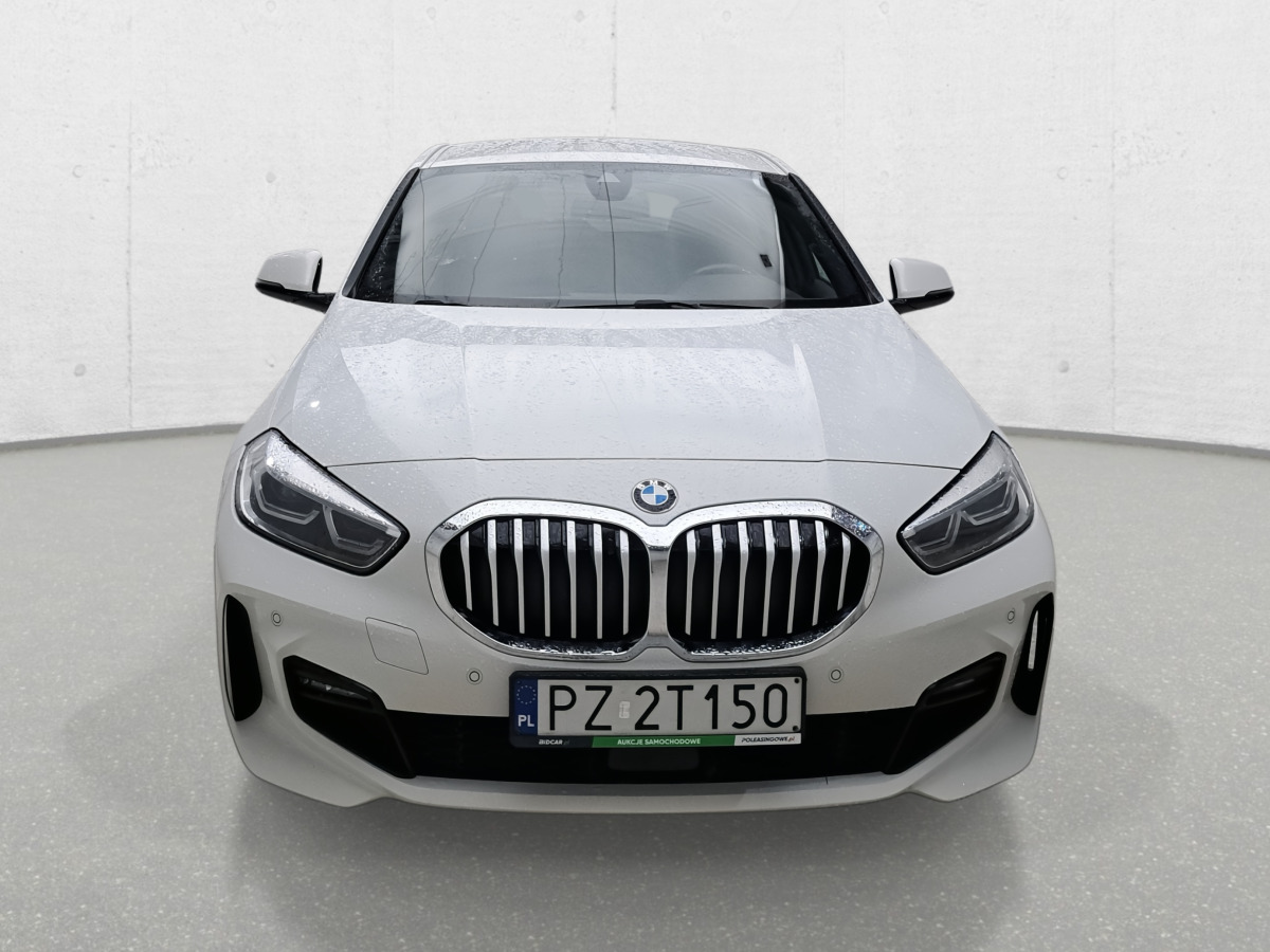BMW 118D HATCHBACK - Kombilimuzina: slika 3 BMW 118D HATCHBACK - Kombilimuzina: slika 3