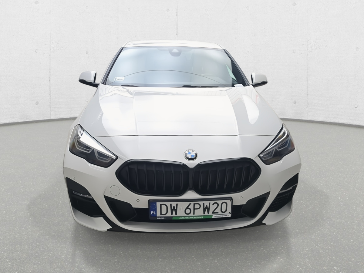 BMW 218 I SEDAN - Limuzina: slika 3 BMW 218 I SEDAN - Limuzina: slika 3