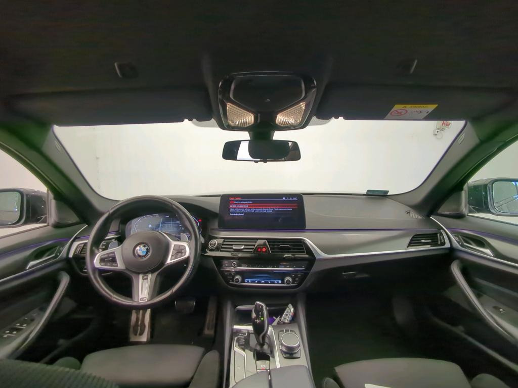BMW 530I XDRIVE SEDAN - Limuzina: slika 5 BMW 530I XDRIVE SEDAN - Limuzina: slika 5