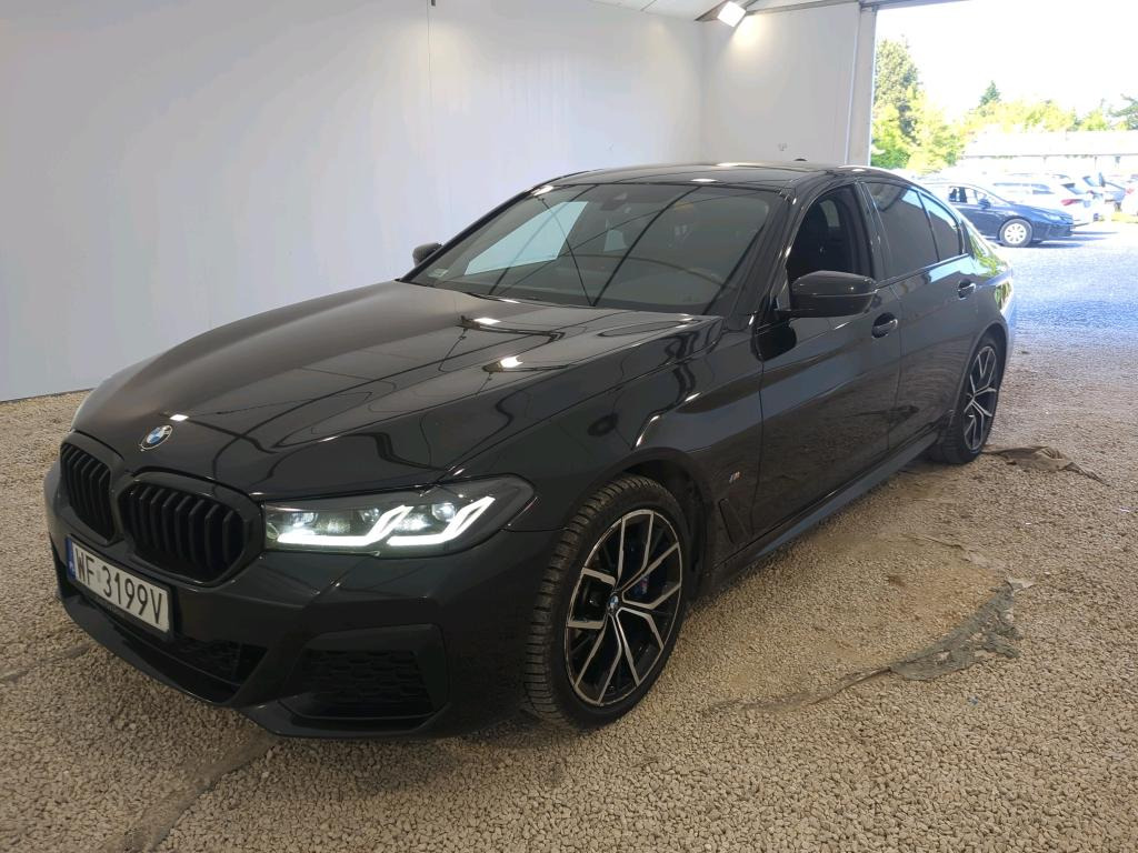 BMW 530I XDRIVE SEDAN - Limuzina: slika 2 BMW 530I XDRIVE SEDAN - Limuzina: slika 2