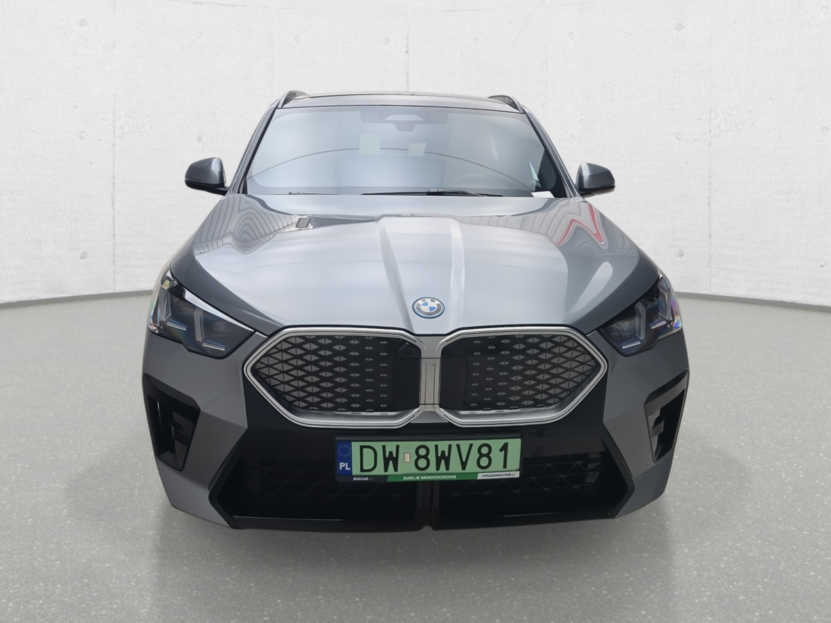 BMW IX2 XDRIVE30 SUV - SUV: slika 3 BMW IX2 XDRIVE30 SUV - SUV: slika 3