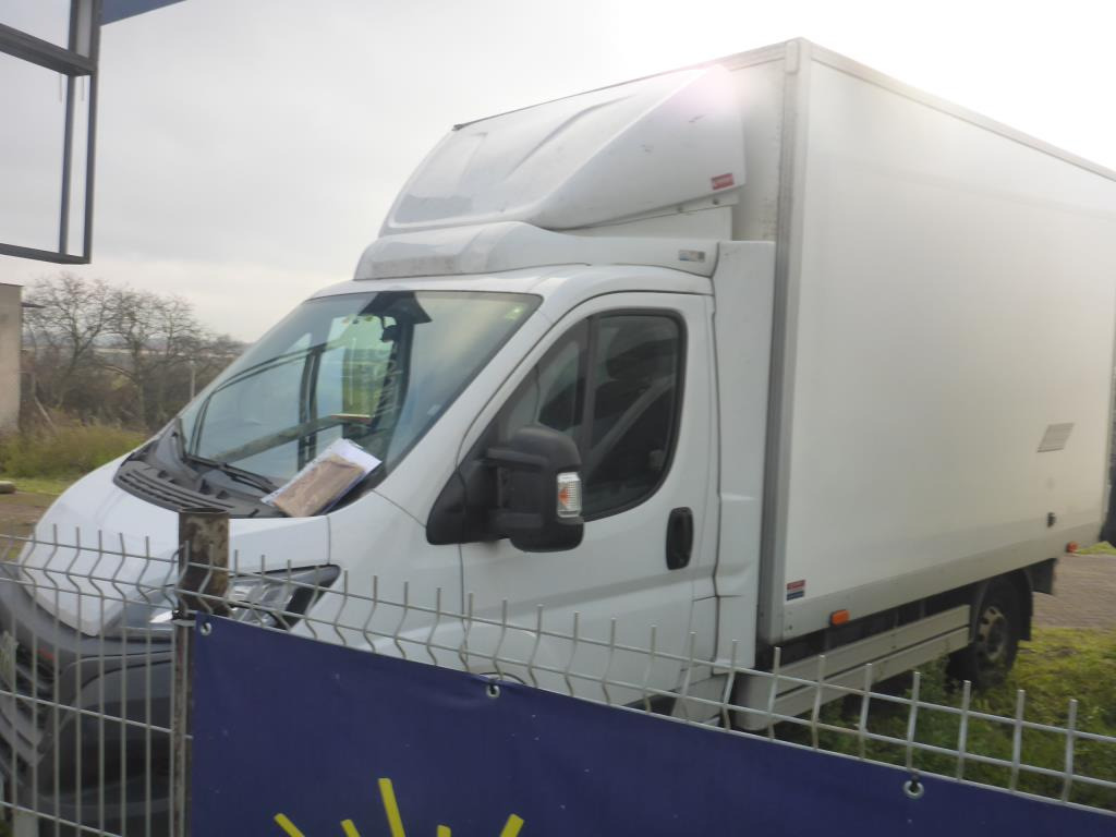 FIAT DUCATO CHŁODNIA/IZOTERMA - Hladilno vozilo: slika 2 FIAT DUCATO CHŁODNIA/IZOTERMA - Hladilno vozilo: slika 2