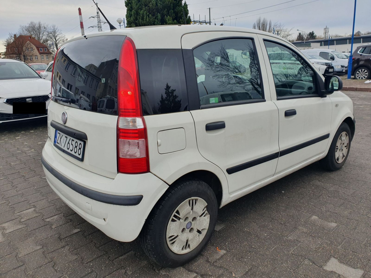 FIAT PANDA HATCHBACK - Kombilimuzina: slika 4 FIAT PANDA HATCHBACK - Kombilimuzina: slika 4
