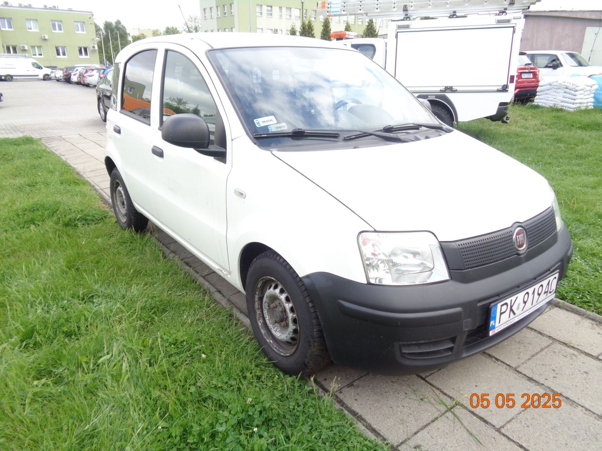 FIAT PANDA VAN HATCHBACK - Kombilimuzina: slika 1 FIAT PANDA VAN HATCHBACK - Kombilimuzina: slika 1