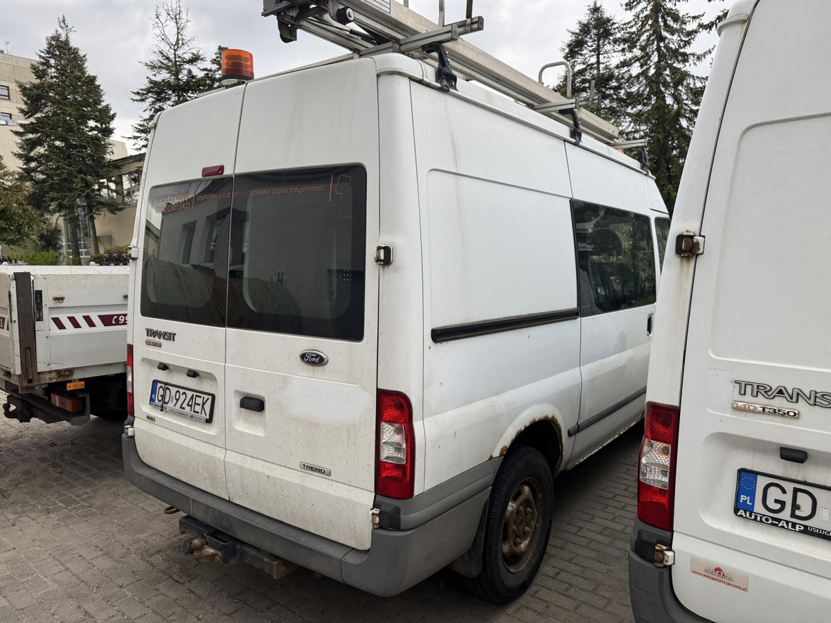 FORD TRANSIT BRYGADÓWKA - Dostavno vozilo z dvojno kabino: slika 3 FORD TRANSIT BRYGADÓWKA - Dostavno vozilo z dvojno kabino: slika 3