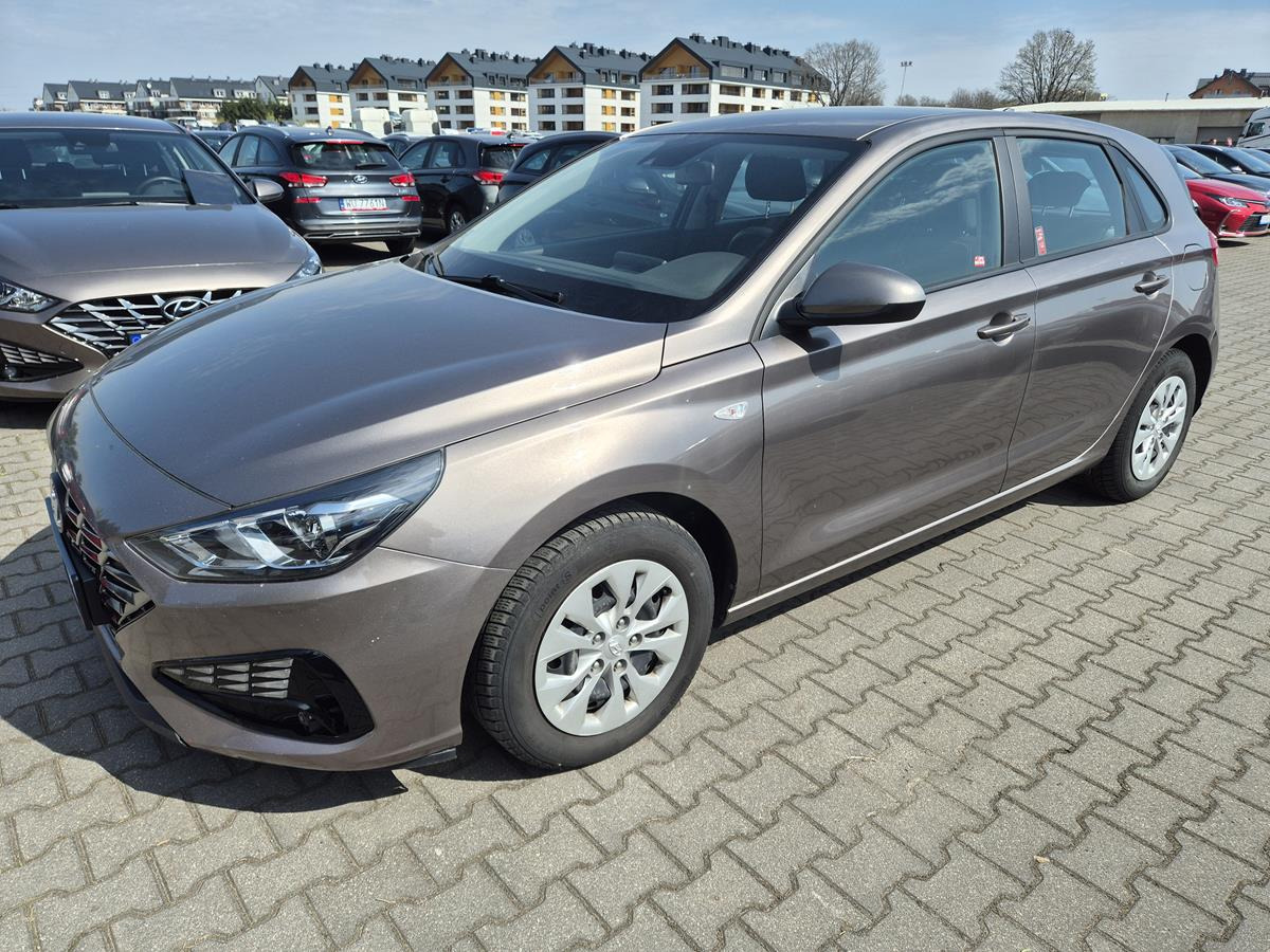 HYUNDAI I30 HATCHBACK - Kombilimuzina: slika 2 HYUNDAI I30 HATCHBACK - Kombilimuzina: slika 2