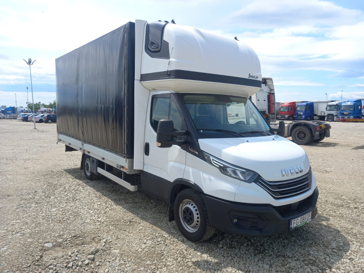 IVECO 35S18 PLANDEKA - Dostavno vozilo s ponjavo: slika 1 IVECO 35S18 PLANDEKA - Dostavno vozilo s ponjavo: slika 1