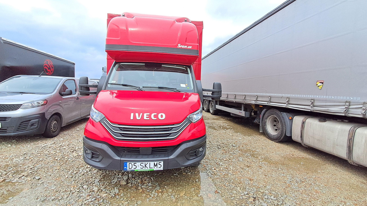 IVECO 50C18 PLANDEKA - Dostavno vozilo s ponjavo: slika 2 IVECO 50C18 PLANDEKA - Dostavno vozilo s ponjavo: slika 2