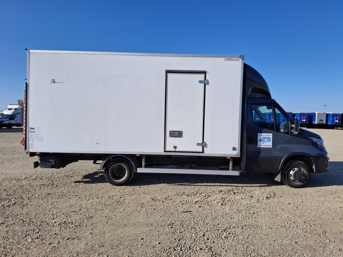 IVECO DAILY 50C18 KONTENER Z WINDĄ - Tovornjak zabojnik: slika 4 IVECO DAILY 50C18 KONTENER Z WINDĄ - Tovornjak zabojnik: slika 4