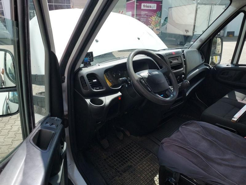 IVECO DAILY CHŁODNIA/IZOTERMA - Hladilno vozilo: slika 5 IVECO DAILY CHŁODNIA/IZOTERMA - Hladilno vozilo: slika 5