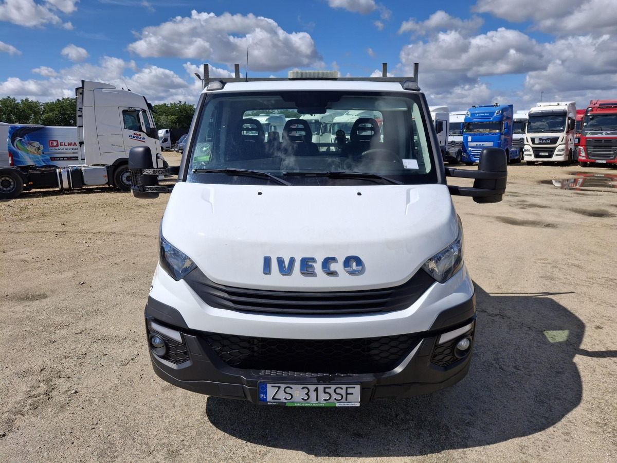 IVECO DAILY DOKA - Dostavno vozilo z dvojno kabino: slika 3 IVECO DAILY DOKA - Dostavno vozilo z dvojno kabino: slika 3