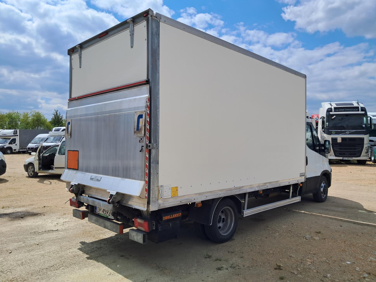 IVECO DAILY KONTENER Z WINDĄ - Dostavno vozilo z zabojnikom: slika 4 IVECO DAILY KONTENER Z WINDĄ - Dostavno vozilo z zabojnikom: slika 4