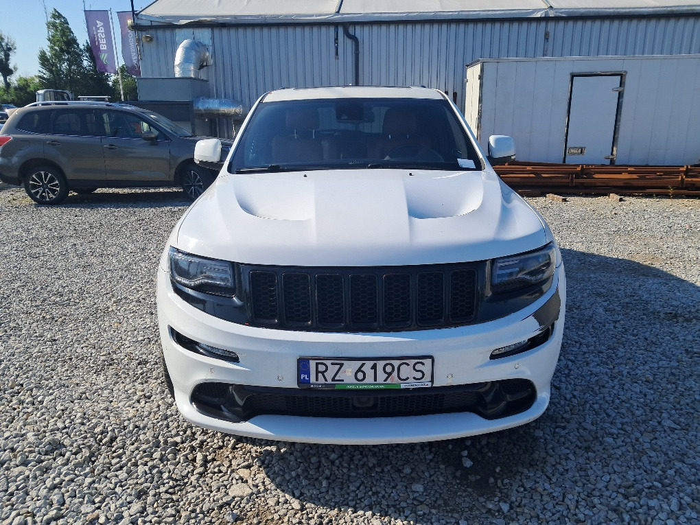 JEEP GRAND CHEROKEE SRT SUV - SUV: slika 3 JEEP GRAND CHEROKEE SRT SUV - SUV: slika 3