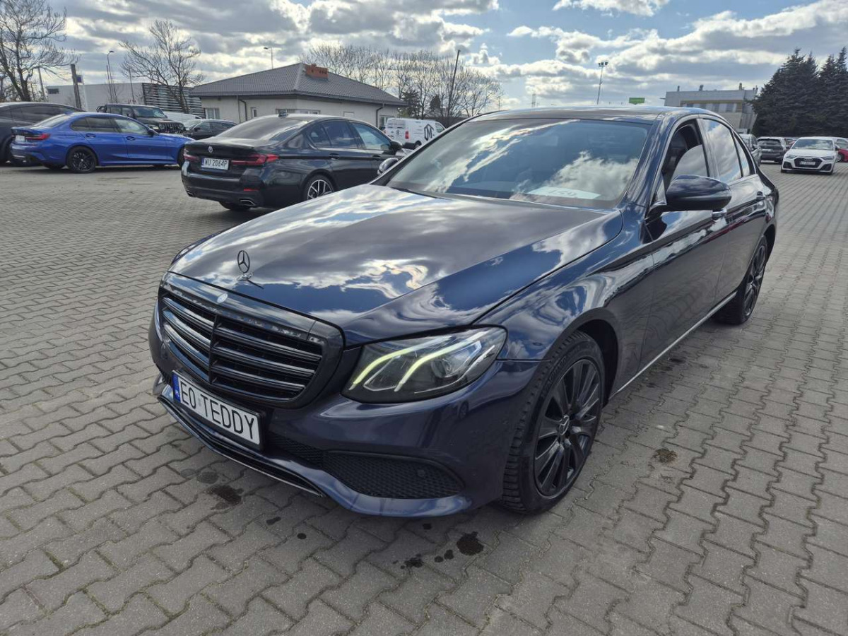 MERCEDES BENZ E 220 D 4MATIC SEDAN - Limuzina: slika 2 MERCEDES BENZ E 220 D 4MATIC SEDAN - Limuzina: slika 2