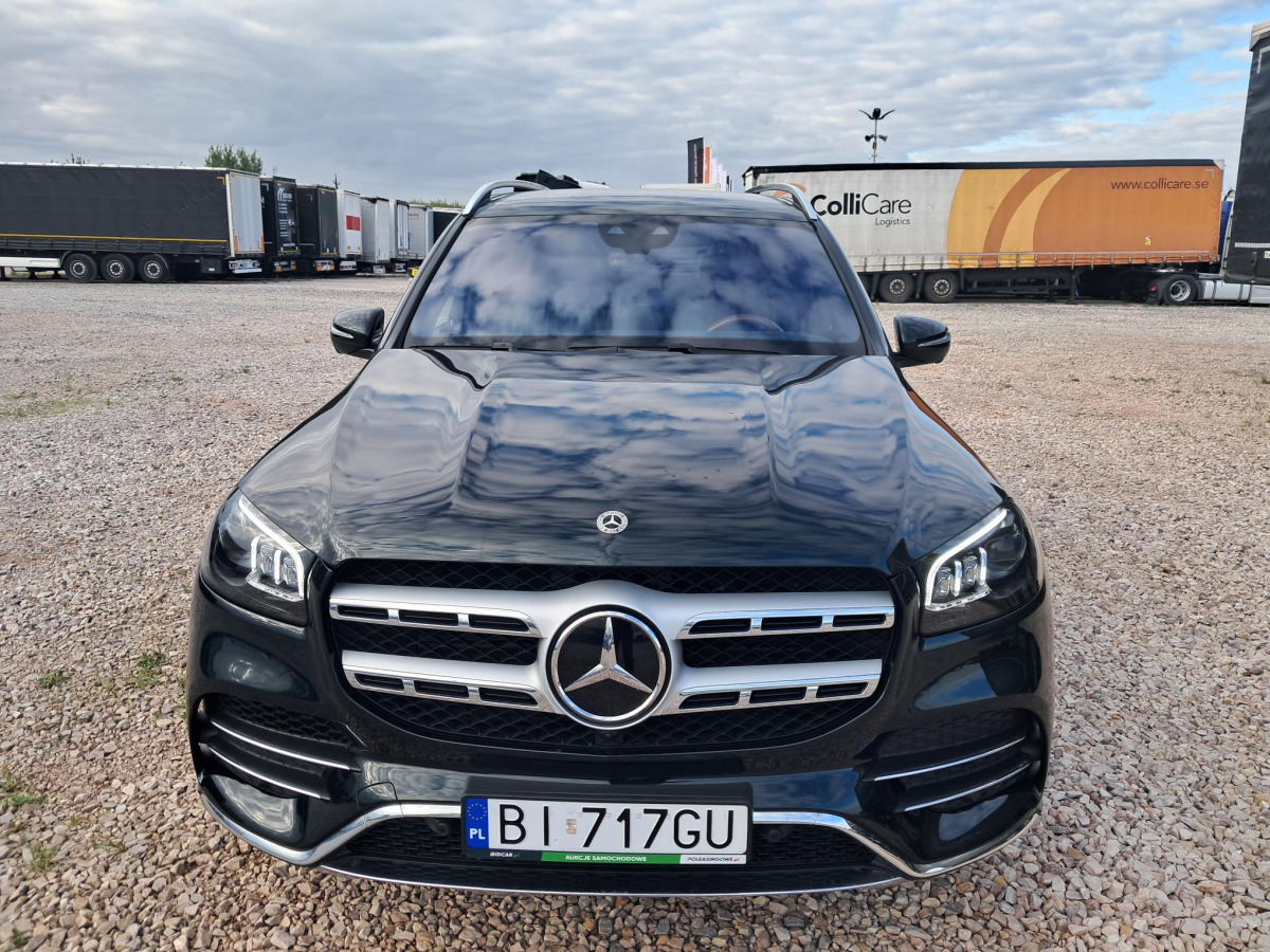 MERCEDES BENZ GLS 400 D 4MATIC SUV - SUV: slika 2 MERCEDES BENZ GLS 400 D 4MATIC SUV - SUV: slika 2