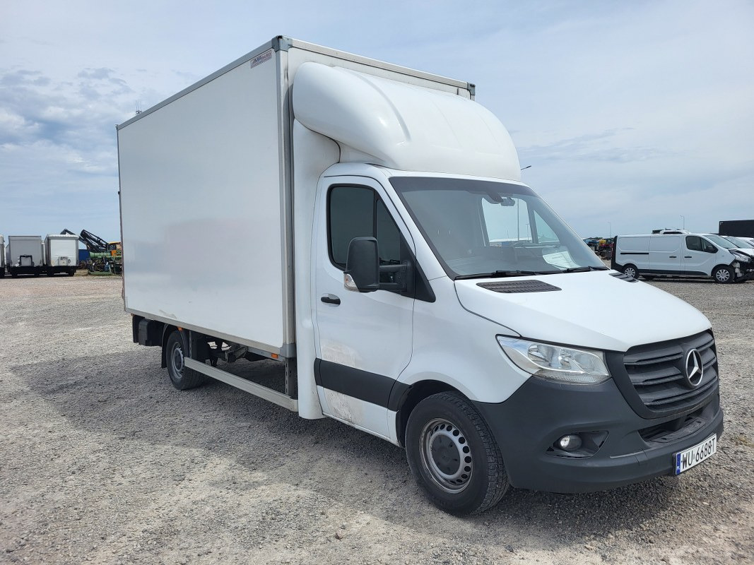 MERCEDES BENZ SPRINTER KONTENER Z WINDĄ - Dostavno vozilo z zabojnikom: slika 1 MERCEDES BENZ SPRINTER KONTENER Z WINDĄ - Dostavno vozilo z zabojnikom: slika 1