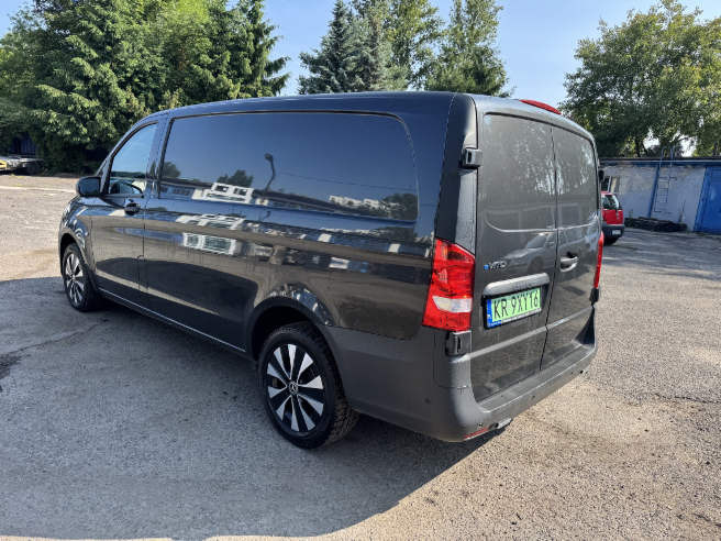 MERCEDES BENZ eVITO FURGON BLASZAK - Furgon, Električno dostavno vozilo: slika 3 MERCEDES BENZ eVITO FURGON BLASZAK - Furgon, Električno dostavno vozilo: slika 3
