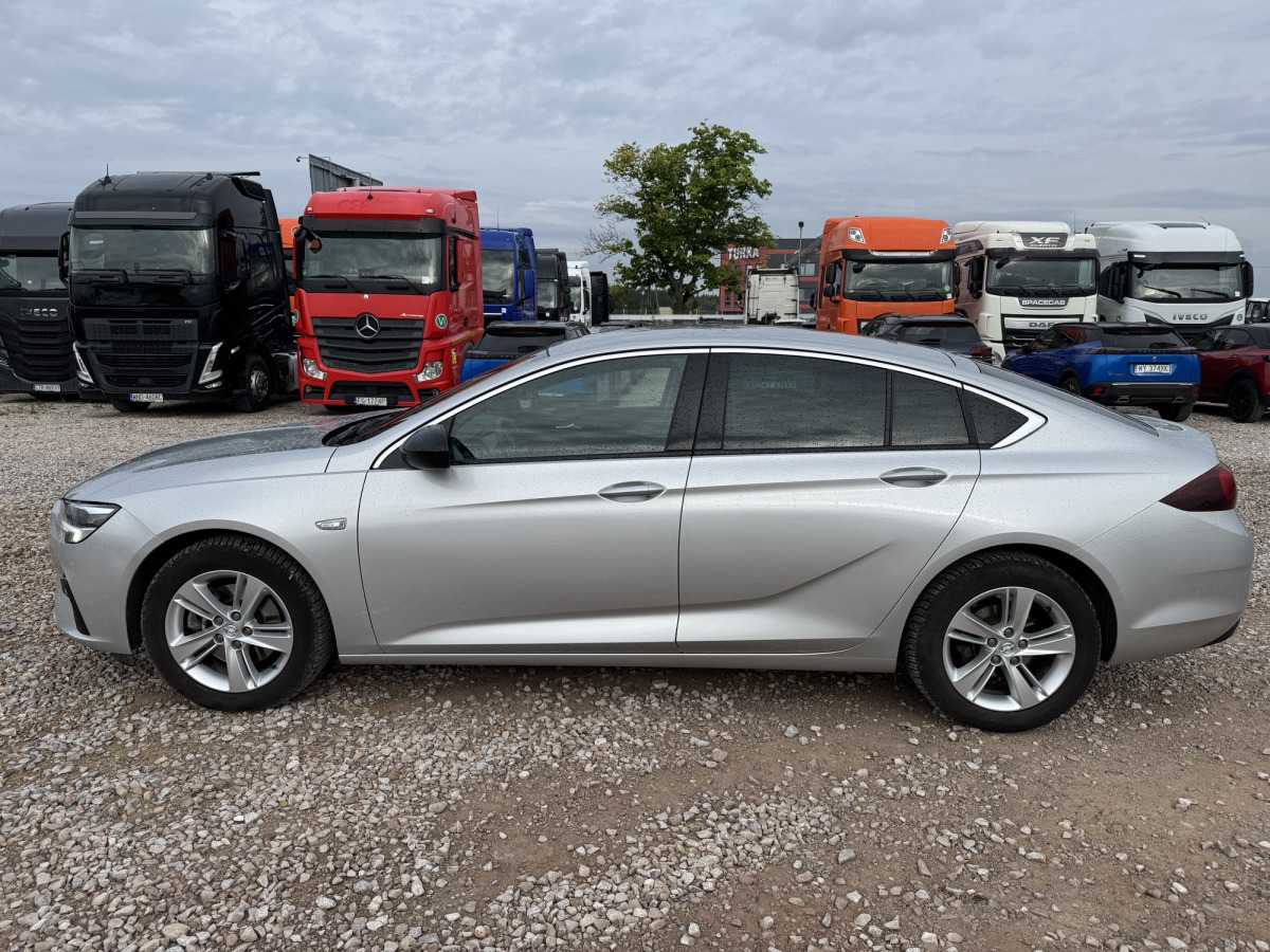 OPEL INSIGNIA LIFTBACK - Avtomobil: slika 4 OPEL INSIGNIA LIFTBACK - Avtomobil: slika 4