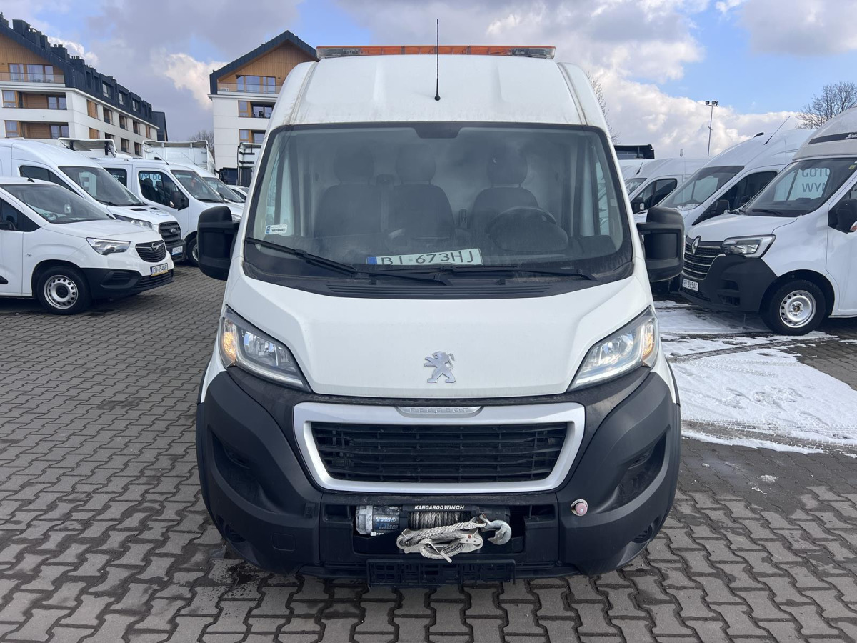 PEUGEOT BOXER 435 2.2 BLUEHDI L3H2 AUTOSERWIS - WCIĄGARKA FURGON BLASZAK - Furgon: slika 2 PEUGEOT BOXER 435 2.2 BLUEHDI L3H2 AUTOSERWIS - WCIĄGARKA FURGON BLASZAK - Furgon: slika 2