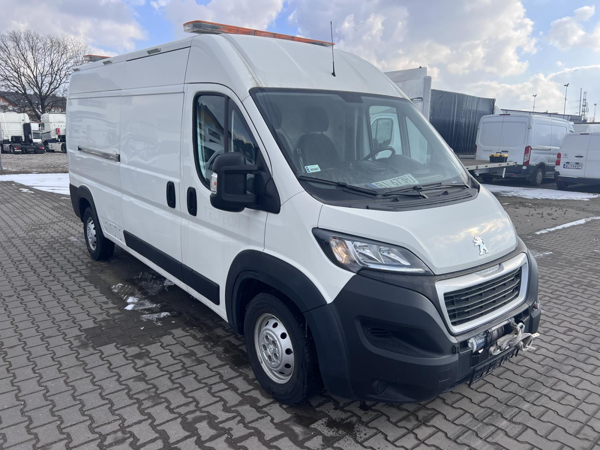 PEUGEOT BOXER 435 2.2 BLUEHDI L3H2 AUTOSERWIS - WCIĄGARKA FURGON BLASZAK - Furgon: slika 1 PEUGEOT BOXER 435 2.2 BLUEHDI L3H2 AUTOSERWIS - WCIĄGARKA FURGON BLASZAK - Furgon: slika 1