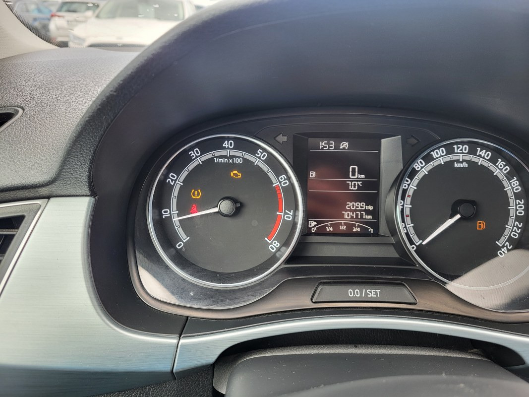 Kombilimuzina SKODA FABIA HATCHBACK: slika 14