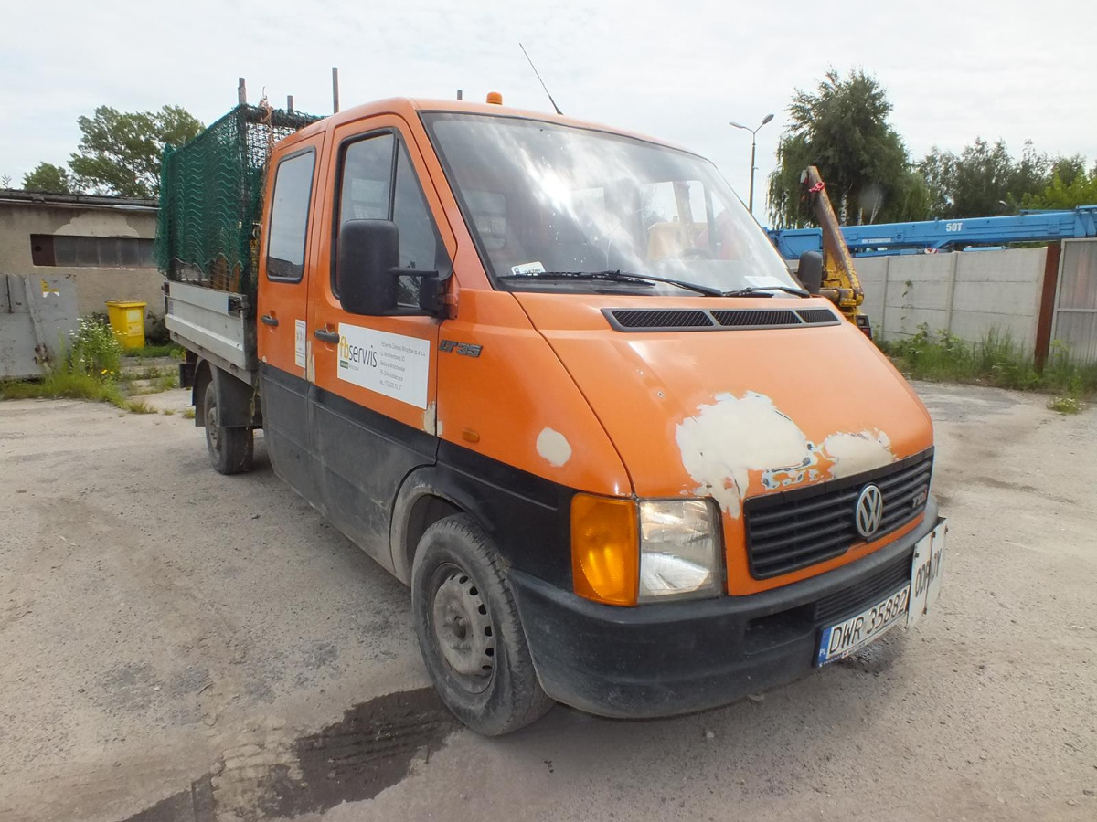 VOLKSWAGEN LT SKRZYNIA - Dostavno vozilo s kesonom, Dostavno vozilo z dvojno kabino: slika 1 VOLKSWAGEN LT SKRZYNIA - Dostavno vozilo s kesonom, Dostavno vozilo z dvojno kabino: slika 1