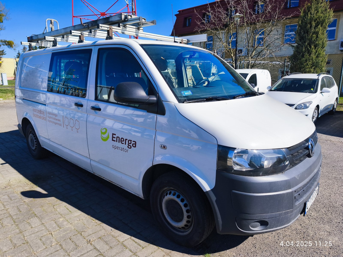 VOLKSWAGEN TRANSPORTER BRYGADÓWKA - Dostavno vozilo z dvojno kabino: slika 1 VOLKSWAGEN TRANSPORTER BRYGADÓWKA - Dostavno vozilo z dvojno kabino: slika 1