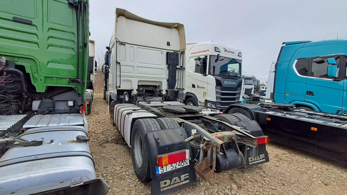 DAF FT XF105.460 CIĄGNIK SIODŁOWY - Vlačilec: slika 5 DAF FT XF105.460 CIĄGNIK SIODŁOWY - Vlačilec: slika 5