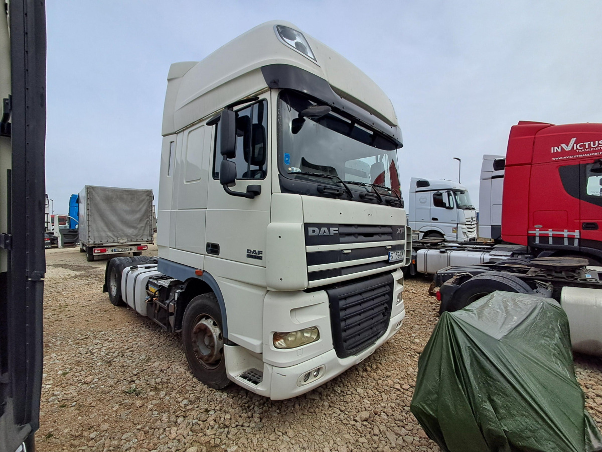 DAF FT XF105.460 CIĄGNIK SIODŁOWY - Vlačilec: slika 1 DAF FT XF105.460 CIĄGNIK SIODŁOWY - Vlačilec: slika 1