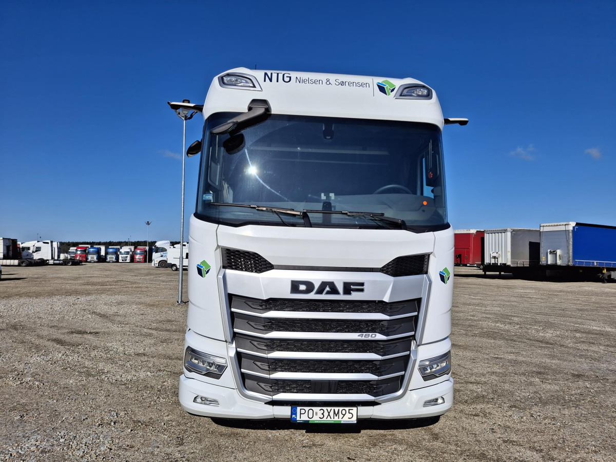 DAF XF 480 FT CIĄGNIK SIODŁOWY - Vlačilec: slika 2 DAF XF 480 FT CIĄGNIK SIODŁOWY - Vlačilec: slika 2