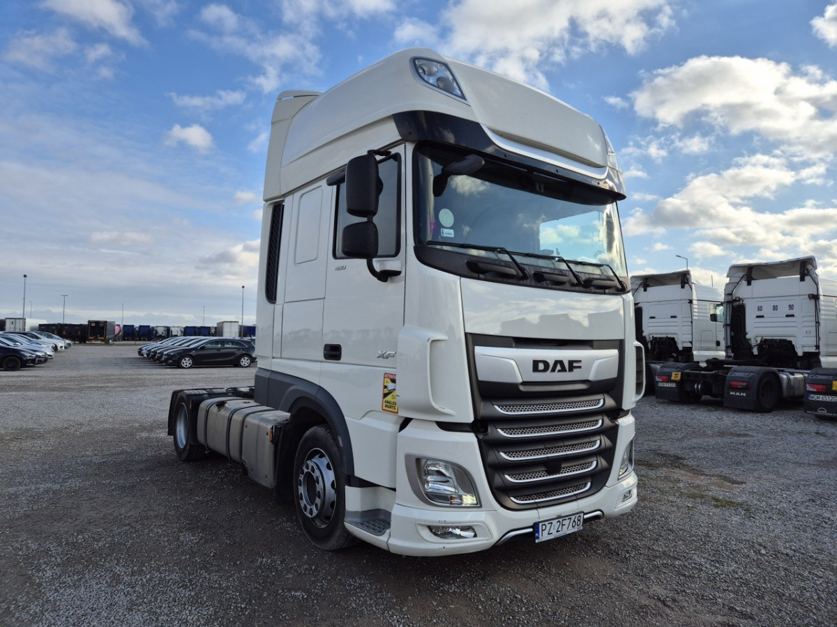 DAF XF 480 FT CIĄGNIK SIODŁOWY - Vlačilec: slika 1 DAF XF 480 FT CIĄGNIK SIODŁOWY - Vlačilec: slika 1