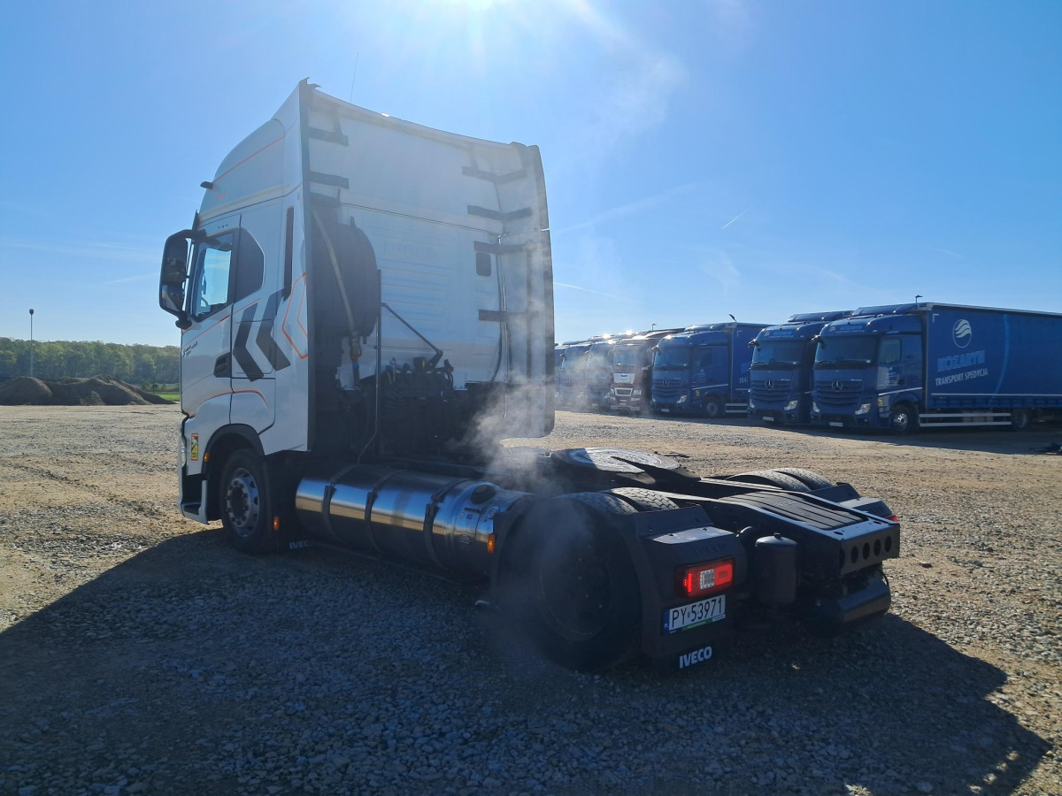 IVECO AS440ST/FP LT LNG CIĄGNIK SIODŁOWY - Vlačilec: slika 5 IVECO AS440ST/FP LT LNG CIĄGNIK SIODŁOWY - Vlačilec: slika 5