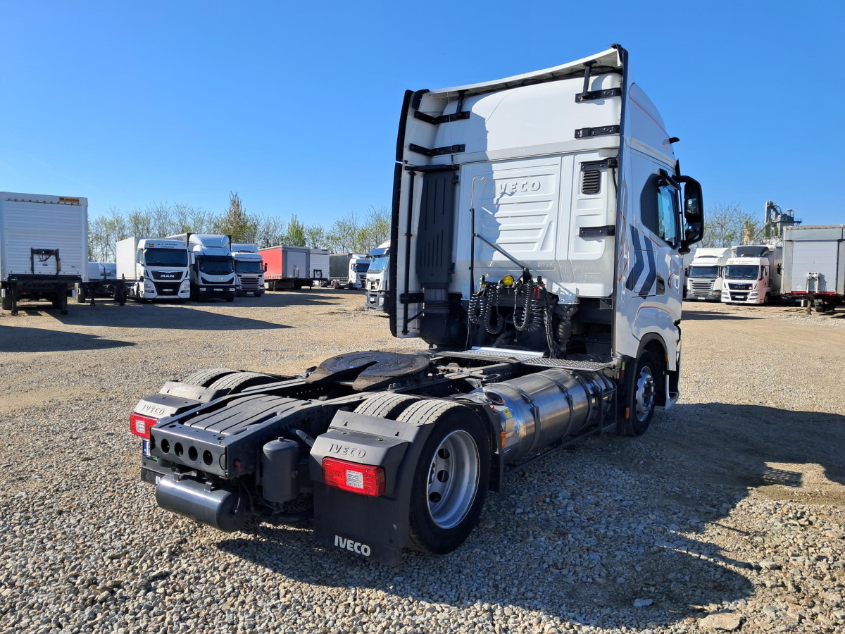 IVECO AS440ST/FP LT LNG CIĄGNIK SIODŁOWY - Vlačilec: slika 5 IVECO AS440ST/FP LT LNG CIĄGNIK SIODŁOWY - Vlačilec: slika 5