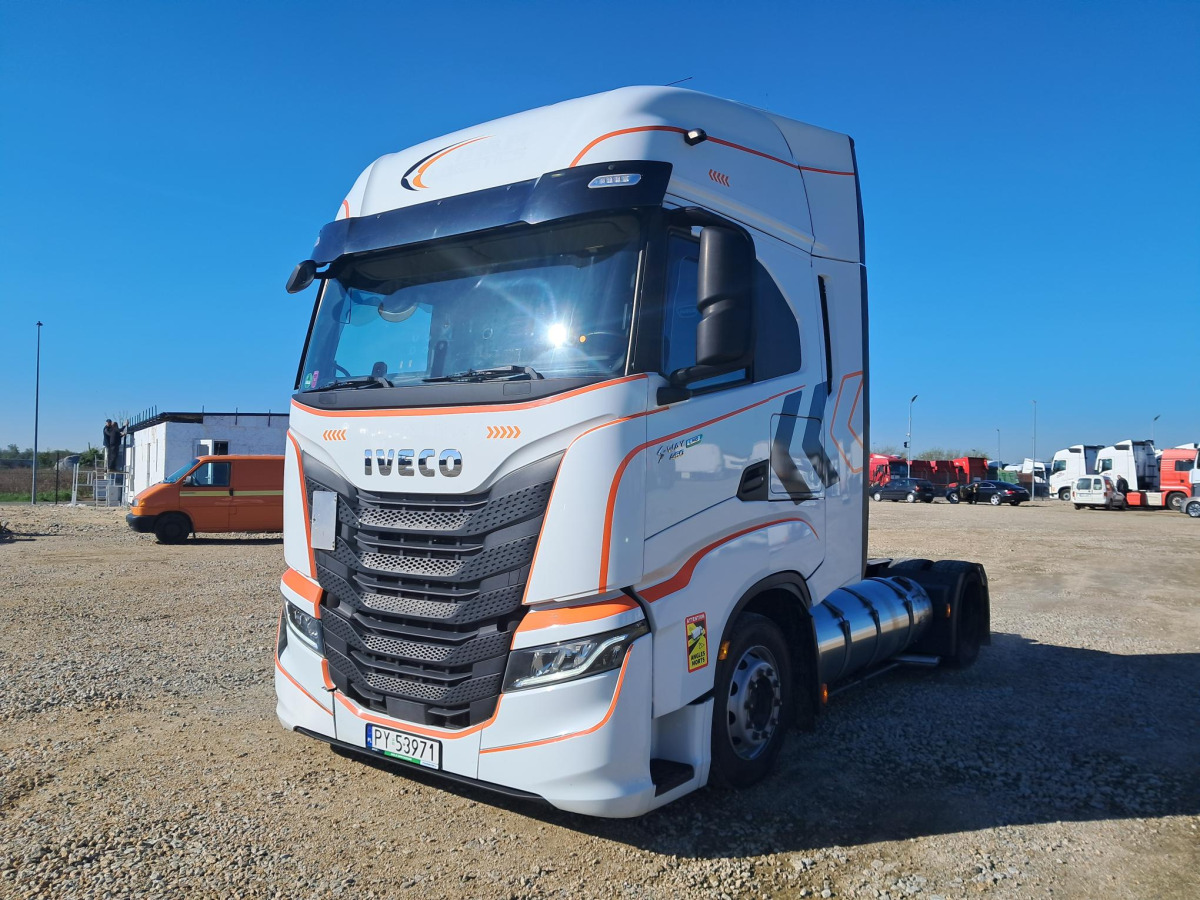 IVECO AS440ST/FP LT LNG CIĄGNIK SIODŁOWY - Vlačilec: slika 3 IVECO AS440ST/FP LT LNG CIĄGNIK SIODŁOWY - Vlačilec: slika 3
