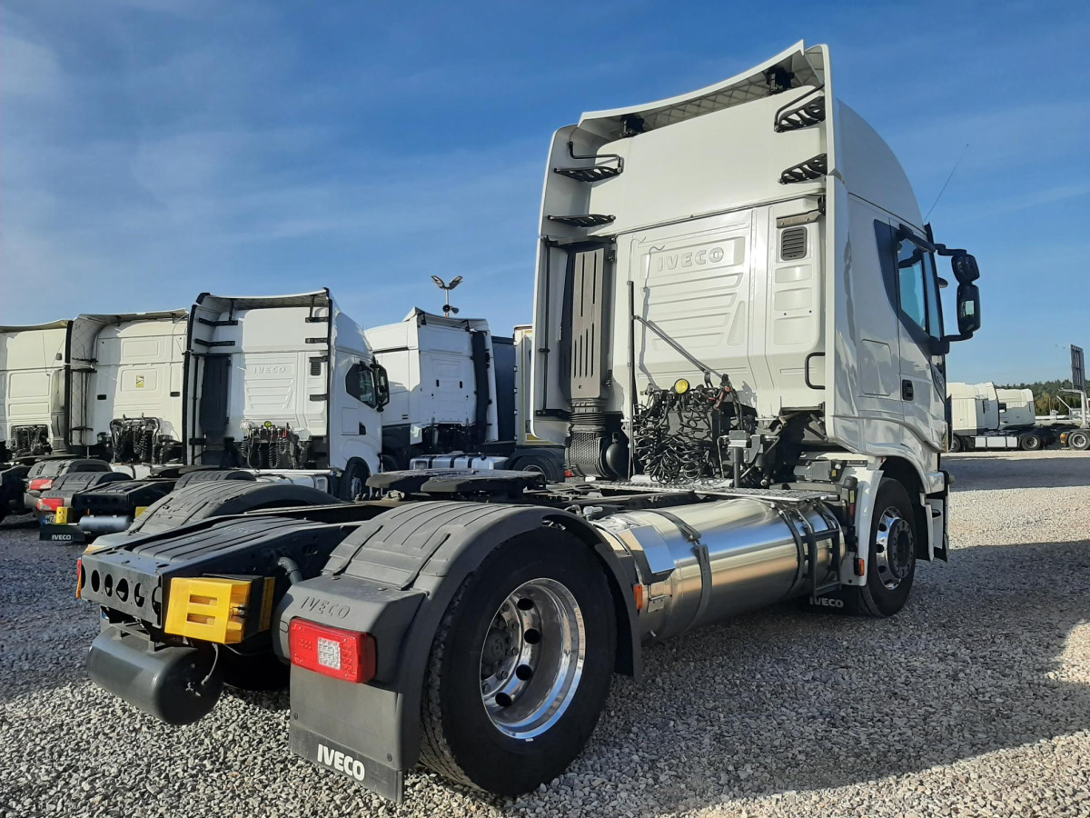 IVECO AS440ST/P LNG CIĄGNIK SIODŁOWY - Vlačilec: slika 4 IVECO AS440ST/P LNG CIĄGNIK SIODŁOWY - Vlačilec: slika 4