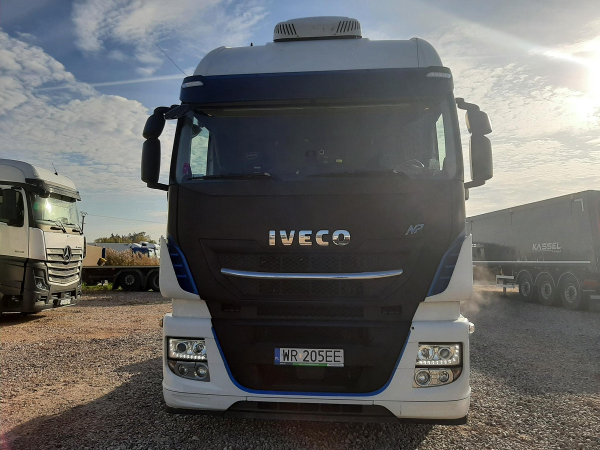 IVECO AS440ST/P LNG CIĄGNIK SIODŁOWY - Vlačilec: slika 3 IVECO AS440ST/P LNG CIĄGNIK SIODŁOWY - Vlačilec: slika 3