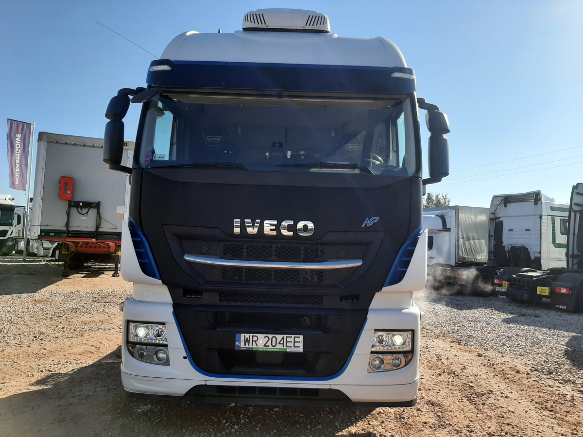 IVECO AS440ST/P LNG CIĄGNIK SIODŁOWY - Vlačilec: slika 2 IVECO AS440ST/P LNG CIĄGNIK SIODŁOWY - Vlačilec: slika 2