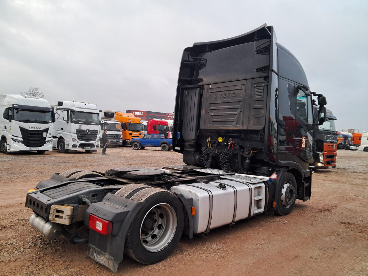 IVECO AS440T/ FP LT CIĄGNIK SIODŁOWY - Vlačilec: slika 4 IVECO AS440T/ FP LT CIĄGNIK SIODŁOWY - Vlačilec: slika 4