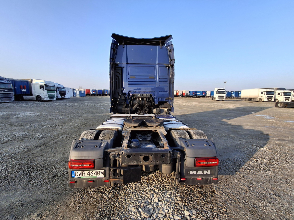 MAN TGX 18.500 CIĄGNIK SIODŁOWY - Vlačilec: slika 4 MAN TGX 18.500 CIĄGNIK SIODŁOWY - Vlačilec: slika 4