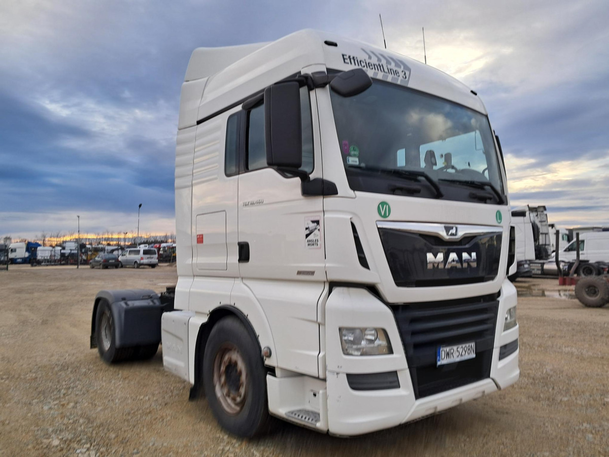 MAN TGX CIĄGNIK SIODŁOWY - Vlačilec: slika 1 MAN TGX CIĄGNIK SIODŁOWY - Vlačilec: slika 1